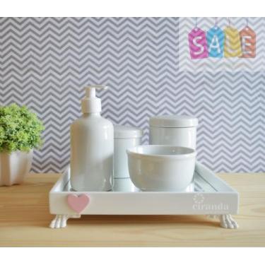 Imagem de Kit Higiene Bebê K037 Porcelanas Moderno Bandeja MDF Espelho Potes Cor