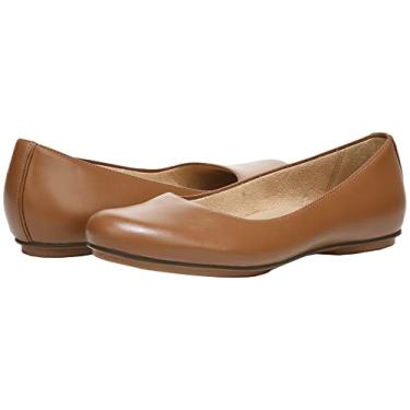 Imagem de Naturalizer Sapatilha feminina Maxwell Slip-On Ballet, Chá inglês, 7 Narrow