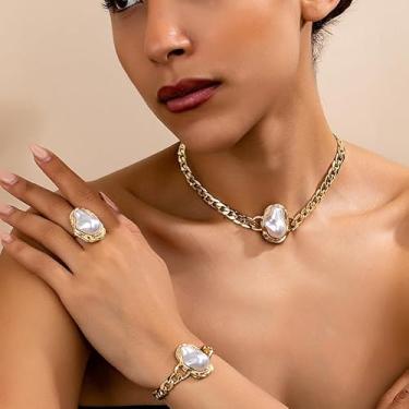 Imagem de Colar de pérolas, design de pingente de corrente com detalhes em ouro, joias sofisticadas, presentes de amizade, Medium, Latão, Sem Pedra Preciosa