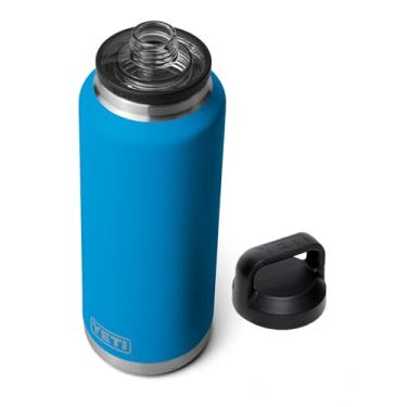 Imagem de Garrafa YETI Rambler de 1,3 L, à prova de vazamento, isolamento a vácuo, aço inoxidável com tampa Chug, azul (Wave Blue)