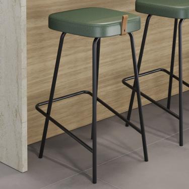 Imagem de Banqueta Média Para Cozinha Vik Estofada Couríssimo Verde - Abmaza