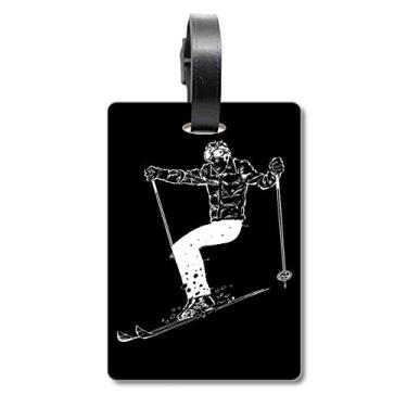 Imagem de Bolsa de viagem preta com estampa esportiva de inverno com etiqueta para cartão de bagagem