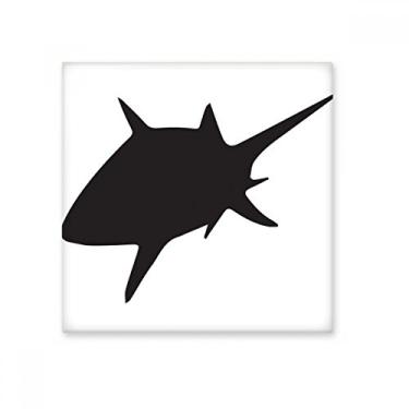 Imagem de Azulejo de cerâmica brilhante com padrão de biologia de tubarão preto azul oceano