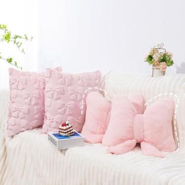 Imagem de Mindoub Pacote com 2 almofadas macias de pelúcia com laço peludo e 2 capas de almofada de laço de 45,7 x 45,7 cm Coquette Preppy com laço 3D e capa de travesseiro rosa laço de pelúcia lombar para