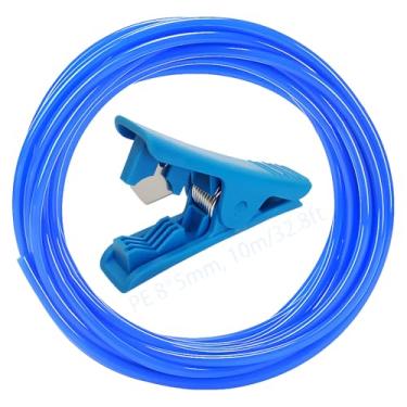 Imagem de CESFONJER Mangueira de irrigação de jardim PE azul, tubo de irrigação por gotejamento OD 8 mm x ID 5 mm, tubo de água de irrigação com cortador de tubo azul para sistema de irrigação por gotejamento