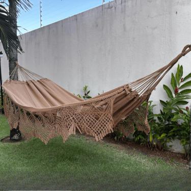 Imagem de Rede de Descanso Reforçada Casal King - Gigante, Manual Artesanal e Conforto Premium para Sua Varanda(Caramelo Lisa)