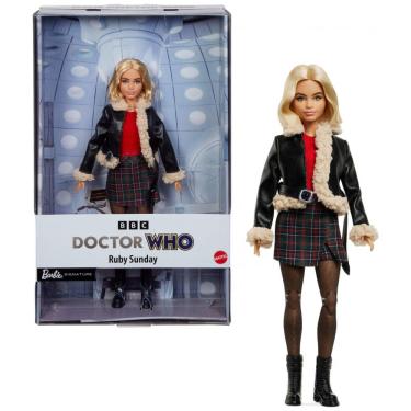 Imagem de Boneca Barbie Ruby Sunday Doctor Who colecionável 14ª temporada com base e certificado de autenticidade 2025