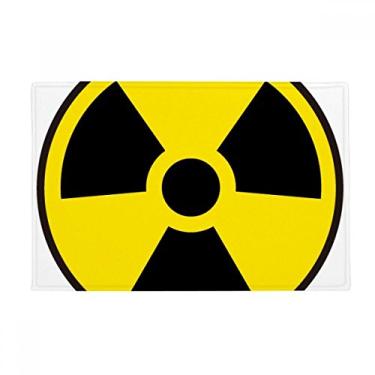 Imagem de DIYthinker Tapete de chão com símbolo de radiação química perigosa amarelo tapete antiderrapante para porta de banheiro