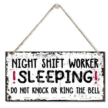 Imagem de Razpah Trabalhador Do Turno Da Noite Dormindo Não Bata Ou Toque A Campainha Decoração de Parede Placa, Placa de Madeira Impressa Pendurada Na Parede, Placa Engraçada para Dormir Du (30*15Cm, Branco)
