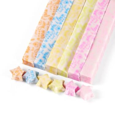Imagem de 540 folhas de fita de papel de estrela de origami luminosa, 6 cores padrão de coração com a palavra Love You, colorido que brilha no escuro, papel dobrável de estrelas da sorte para decoração de