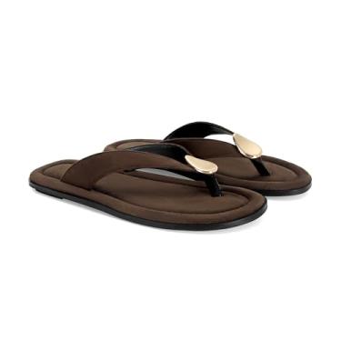 Imagem de GTBINGGO Sandálias femininas planas para mulheres, confortáveis, sandálias deslizantes de verão, praia, sandálias de dedo com decoração de metal, Chocolate, 11