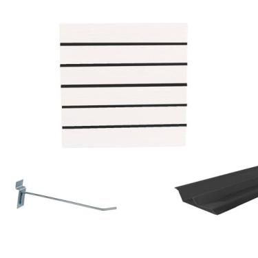 Imagem de Painel Canaletado Branco em Mdf 0,61 x 0,61m com Perfil Pvc Preto e 20