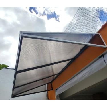 Imagem de Toldo Fixo para proteção de porta em Policarbonato Alveolar - Estrutur