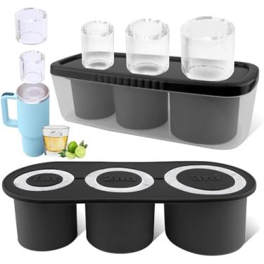 Imagem de Tcamp Molde de gelo para copo Stanley de 850 g, bandeja de silicone para cubos de gelo com tampa e compartimento para freezer, máquina de gelo para coquetéis gelados, uísque, bebidas, café, fácil de