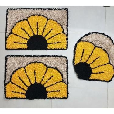 Imagem de Jogo de Tapete Frufru para Banheiro com Flor - 3 Peças - Laranja e Beg