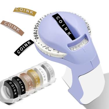 Imagem de YUECOLOUR Máquina de fazer etiquetas de gravação em relevo com fitas, escritor de etiquetas em relevo retrô portátil, mini gravador de etiquetas com 6 rolos de fitas de etiqueta em relevo para casa