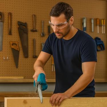 Imagem de Mini Motoserra Elétrica Sem Fio 24V Portátil Recarregável – Corta Madeira, Bambu, Lenha e Galhos com Potência e Longa Duração para Jardim Doméstico