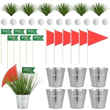 Imagem de 6 conjuntos de decorações de mesa de festa de golfe, incluindo 6 balde de ferro, 12 bolas de golfe, 90 gramíneas artificiais, 6 bandeiras de golfe de papelão verde, 6 bandeiras triangulares vermelhas