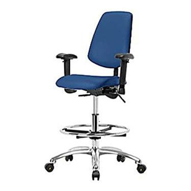 Imagem de Thomas 1163T31 Cadeira de vinil ESD de altura média com encosto médio, base cromada, com inclinação, braços ajustáveis, sem anel de pé, deslizantes ESD, azul