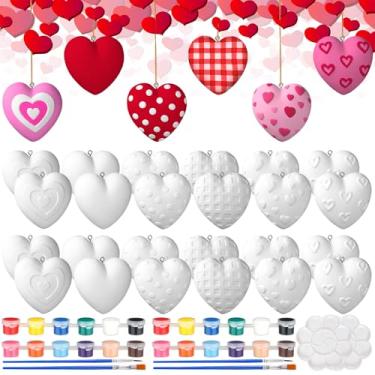 Imagem de RoundFunny 24 peças de kits de cerâmica de coração para pintura de dia dos namorados 3D estátuas penduradas artesanato pronto para pintar seu próprio coração ornamentos para o dia dos namorados faça