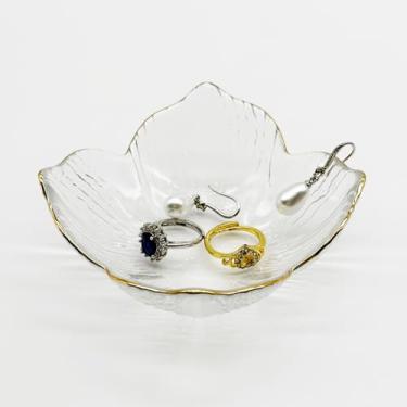 Imagem de BESSKON Prato de anel pequeno com flores, bandeja de joias de vidro transparente para mulheres, prato de joias para decoração de criado-mudo, suporte de anel de noivado para presente, travessa, tigela