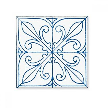Imagem de Azulejo de cerâmica brilhante com padrão de estilo Talavera azul