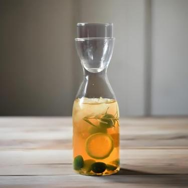 Imagem de Garrafa de água de cabeceira com copo, jarra e copo de vidro, jarra de suco transparente para quarto, sala de estar, garrafa dispensadora de enxaguante bucal no banheiro, 600 ml