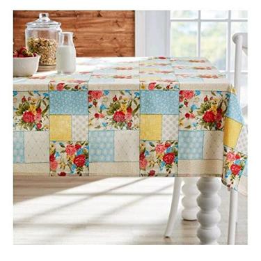 Imagem de Toalha de mesa The Pioneer Woman Sweet Rose Patchwork 152 x 213 cm