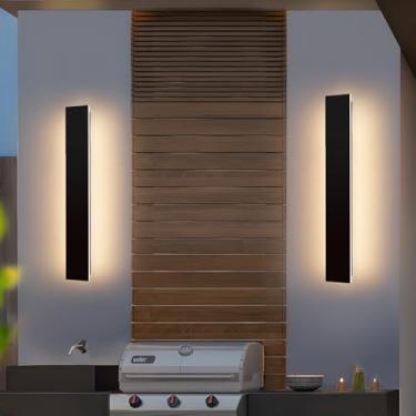 Imagem de Mikeru Pacote com 2 arandelas de parede LED de 79,8 cm de comprimento, 11 cm de largura, IP65 à prova d'água, luminárias externas brancas quentes de 3000 K para varanda frontal, garagem, porão e pátio