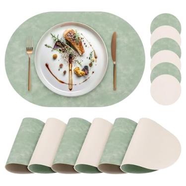 Imagem de yuuzue Jogo americano de couro sintético, conjunto de 4 com porta-copos combinando, jogo americano oval de poliuretano resistente ao calor, impermeável, limpável, lavável, jogo americano