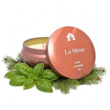 Imagem de Vela perfumada Bluecorn Aromática, La Mesa, manjericão e abeto, cera de coco vegana, queima limpa e vela de longa duração, decoração de quarto, presentes de Natal para mulheres e homens, feito nos EUA