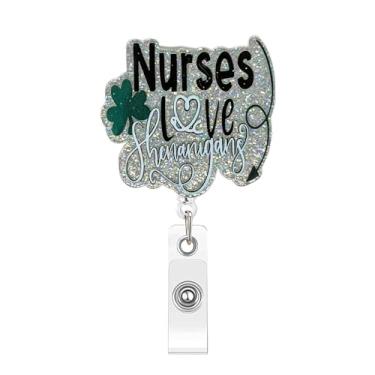 Imagem de Engraçado Dia de São Patrício Enfermeiras Amor Trevo de Quatro Folhas Carretel de Crachá | Porta-crachá Verde Retrátil | Etiqueta de Nome Clipe de Crachá de Trabalho para RN LPN CNA MA ER turno