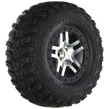 Imagem de Pneus Kumho Traxxas 5882 pré-colados em rodas SCT de fenda cromada acetinada, 2 WD frontal (par)