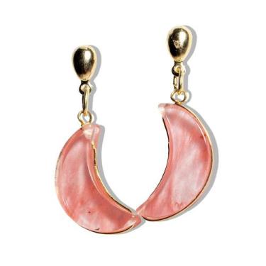 Imagem de Brinco Meia Lua Pedra Cherry Rosa Ranhurado Dourado - CristaisdeCurvel