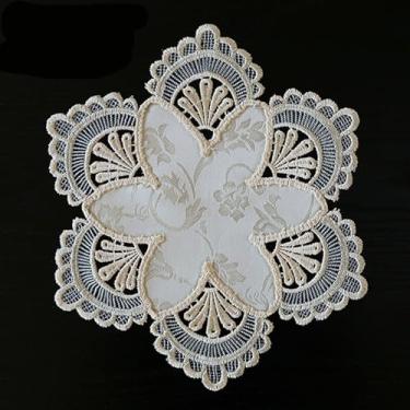 Imagem de Toalha de mesa de cabeceira redonda capa de mesa de renda macramê toalha de mesa clássica jacquard pequena toalha de mesa de linho toalha de mesa para cômoda cachecol para casamento, férias, festa