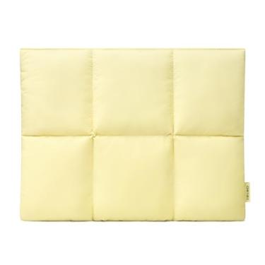 Imagem de Comfyable Capa para laptop Puffy de 33 polegadas e 35 cm, capa acolchoada para laptop, capa de travesseiro compatível com MacBook Air M4 2025 M3 M2 M1, MacBook Pro M4 Pro/Max, amarelo manteiga