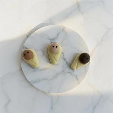 Imagem de Boneco Bebê em biscuit - Unidade - Bonecos para Constelação Familiar -