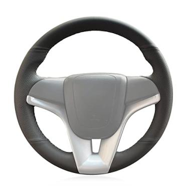 Imagem de MEWANT Capas de volante de carro de couro costuradas à mão com ajuste personalizado para Chevrolet Cruze 2009-2014 / Aveo 2011-2014 / Orlando 2010-2015 / Holden Cruze 2010 / Ravon R4 2016-2018 (para