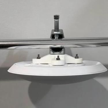 Imagem de Suporte de braçadeira de feixe para Ubiquiti UniFi AP (U6 Lite, U6+, NanoHD e mais) - Fácil instalação para treliças de armazém