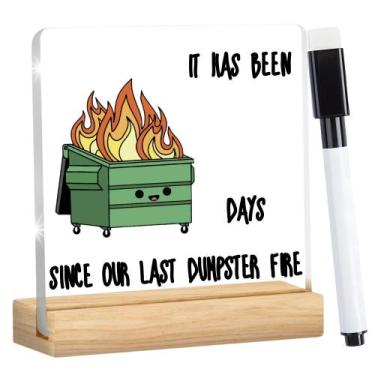 Imagem de Enfeite de mesa PEILINIX Dumpster Fire com base de madeira