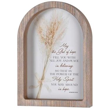 Imagem de Dicksons Decoração de parede cristã inspiradora para pendurar na parede rústica com janela arqueada 23 x 33 cm vidro com moldura de madeira envelhecida May the God of Hope