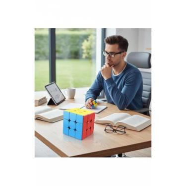 Imagem de Cubo Mágico 3x3 Profissional Colorido Gire Rápido - Congratulations St