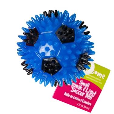 Imagem de Gnawsome Brinquedo para cães com bola de futebol de 6,3 cm - pequeno, promove a saúde dental e gengiva do seu animal de estimação, as cores podem variar, 6,3 cm para todos os tamanhos de raça