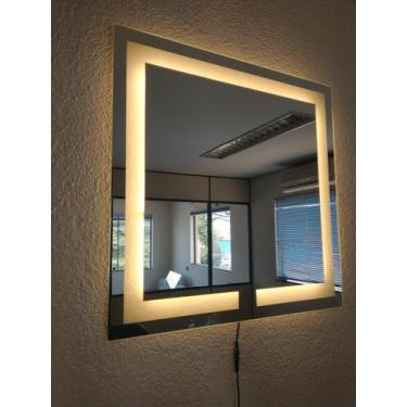 Imagem de Espelho quadrado jateado iluminado com led quente 60x60cm - Woodglass