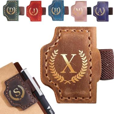 Imagem de Marcador de livro personalizado com suporte de caneta, marcador magnético de couro, 26 letras, presentes para amantes de livros, leitores, marcadores de livro de couro para homens e mulheres (marrom
