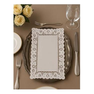Imagem de Toalha de Bandeja em Richelieu, Bordado Artesanal, Tecido Resistente, Lavável à Máquina, para Proteção de Mesa e Decoração