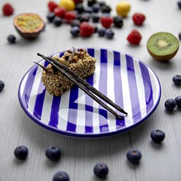 Imagem de Prato lateral de 20 cm feito à mão com listras azuis marinhas escuras, prato para sobremesa, louça exclusiva de cerâmica, presente de boas-vindas da City to Cottage