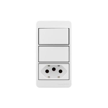 Imagem de Placa Para Condulete Caixa 3/4" Com Interruptor Simples 10a E Tomada 2p+t 20a Margirius Sleek Branca Branco
