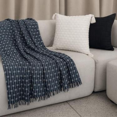 Imagem de Manta decorativa Com um design requintado para proporcionar conforto, ideal para quartos e salas de estar, adequada para qualquer ambiente doméstico. (Veneza Cinza chumbo 1un,1,70x2,40)