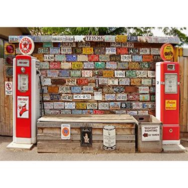 Imagem de Loccor Pano de fundo vintage de 2,1 x 1,5 m para posto de gasolina retrô, placa de carro para fotografia, rodovia ocidental, tema de viagem, decoração de festa, adereços para fotos